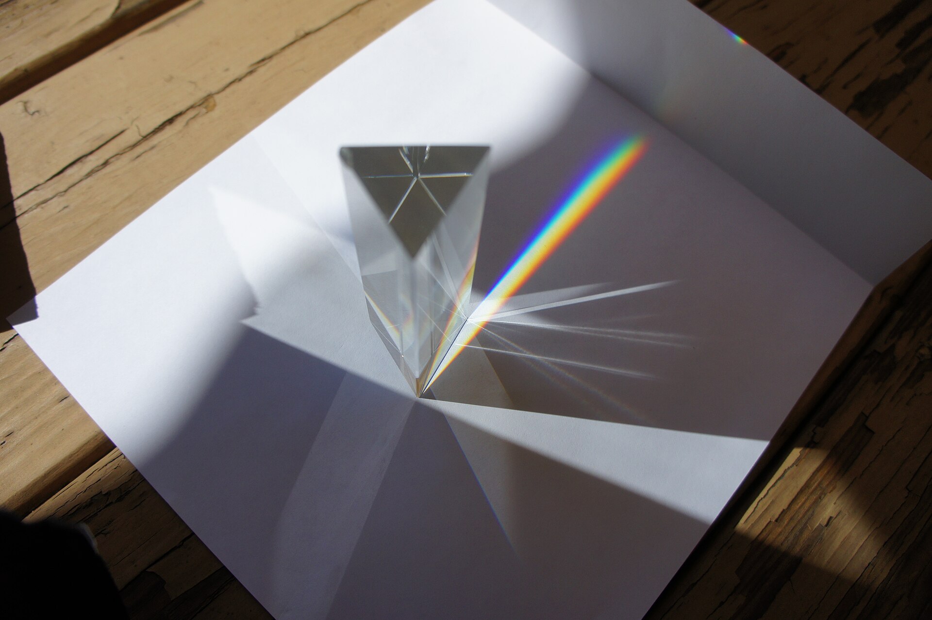 Some alternate images of the dispersive prism in File:Dispersive prism.png .